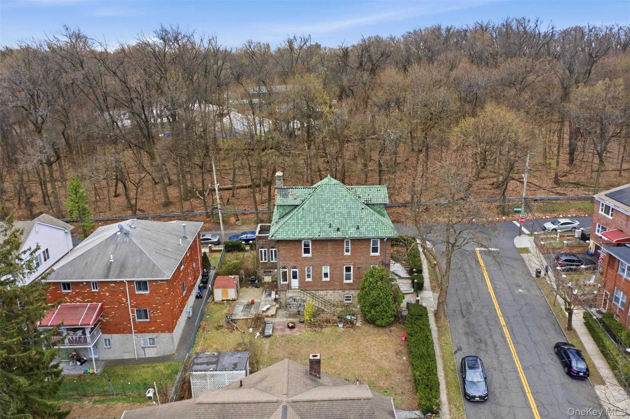 128 Parkway thumbnail 48