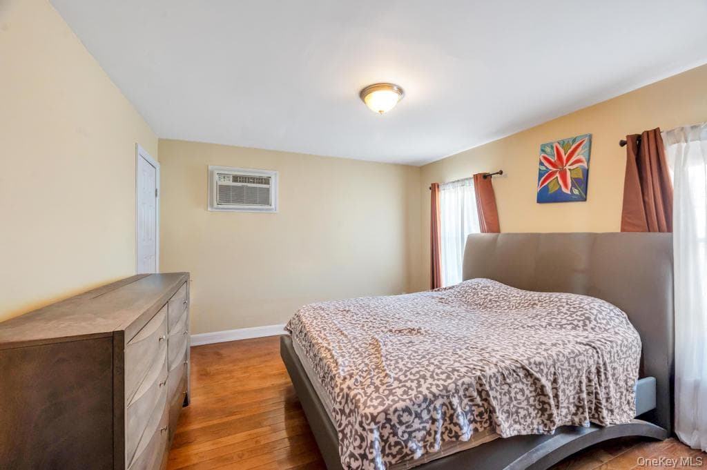 1536 E 51st Street thumbnail 17
