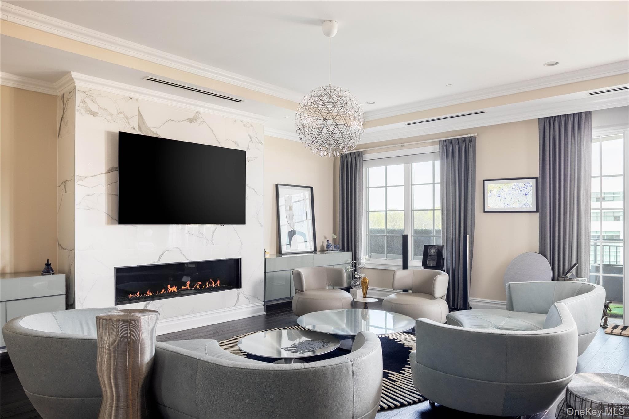 5000 Royal Court Unit: 5101, North Hills