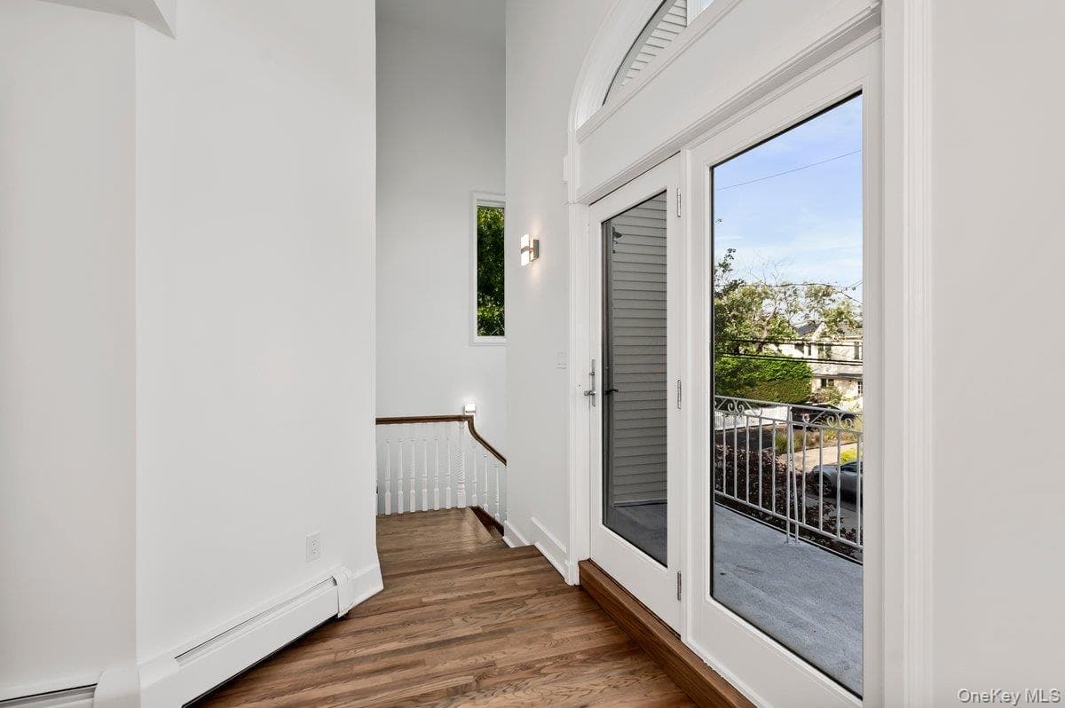 139 Coronado Street thumbnail 17