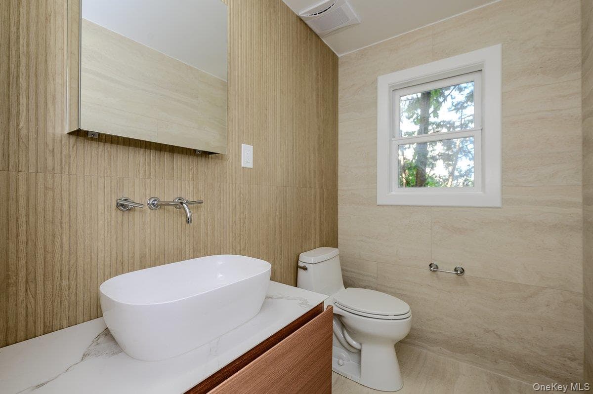 139 Coronado Street thumbnail 14