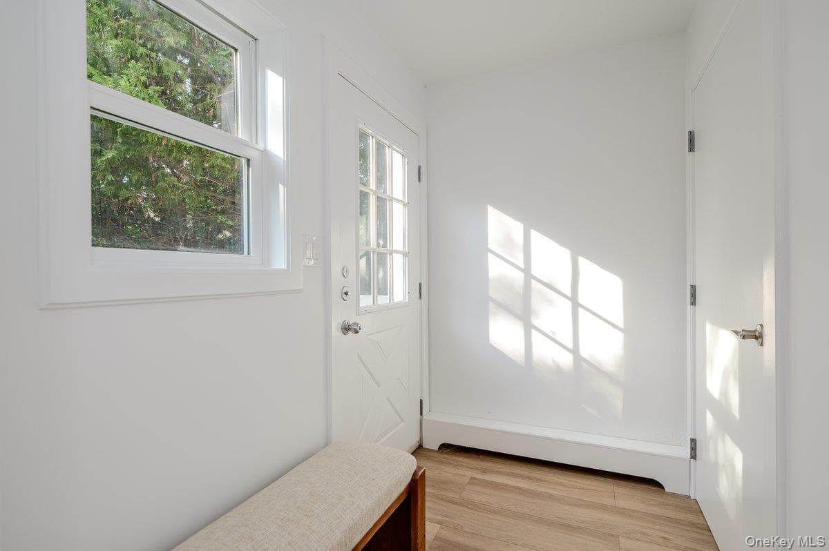 139 Coronado Street thumbnail 15