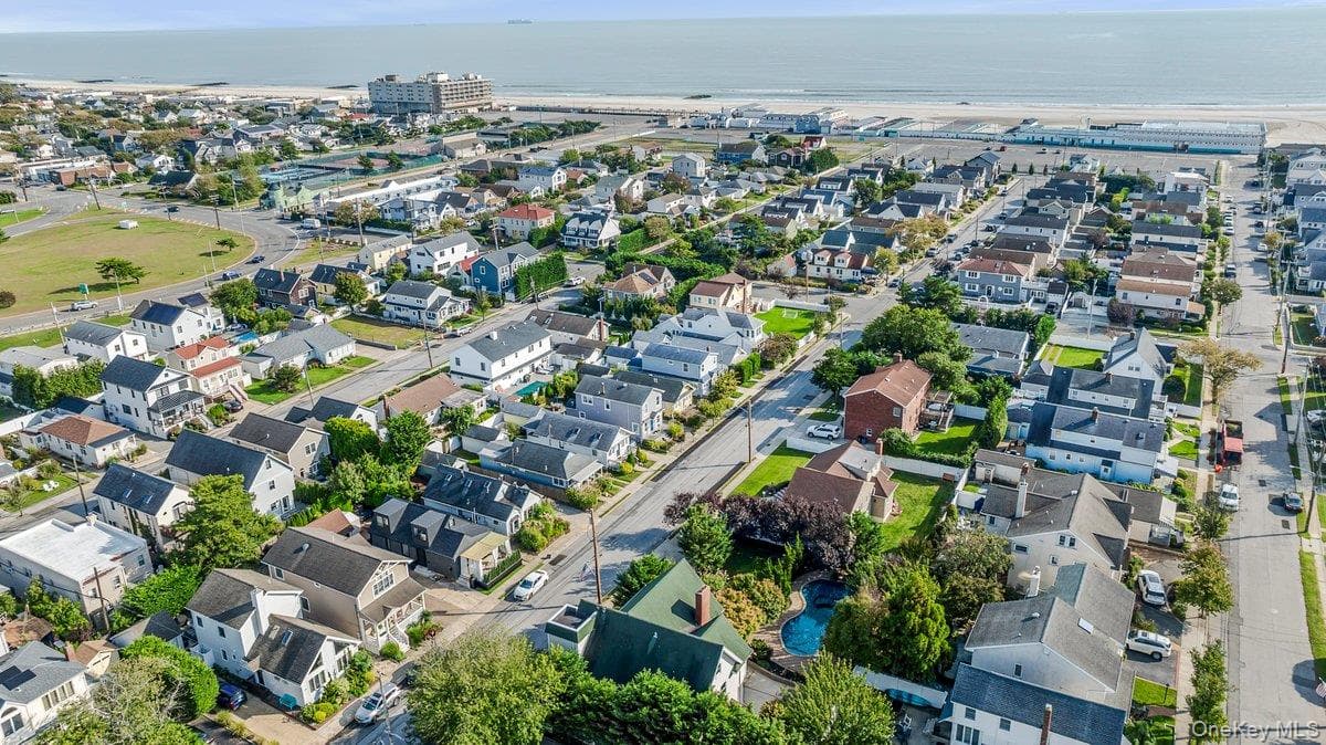139 Coronado Street thumbnail 45