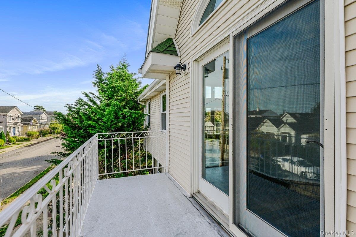 139 Coronado Street thumbnail 19