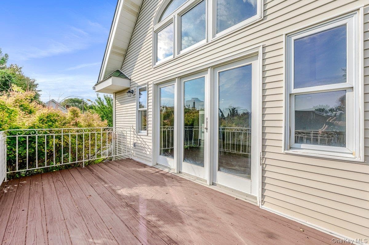 139 Coronado Street thumbnail 26