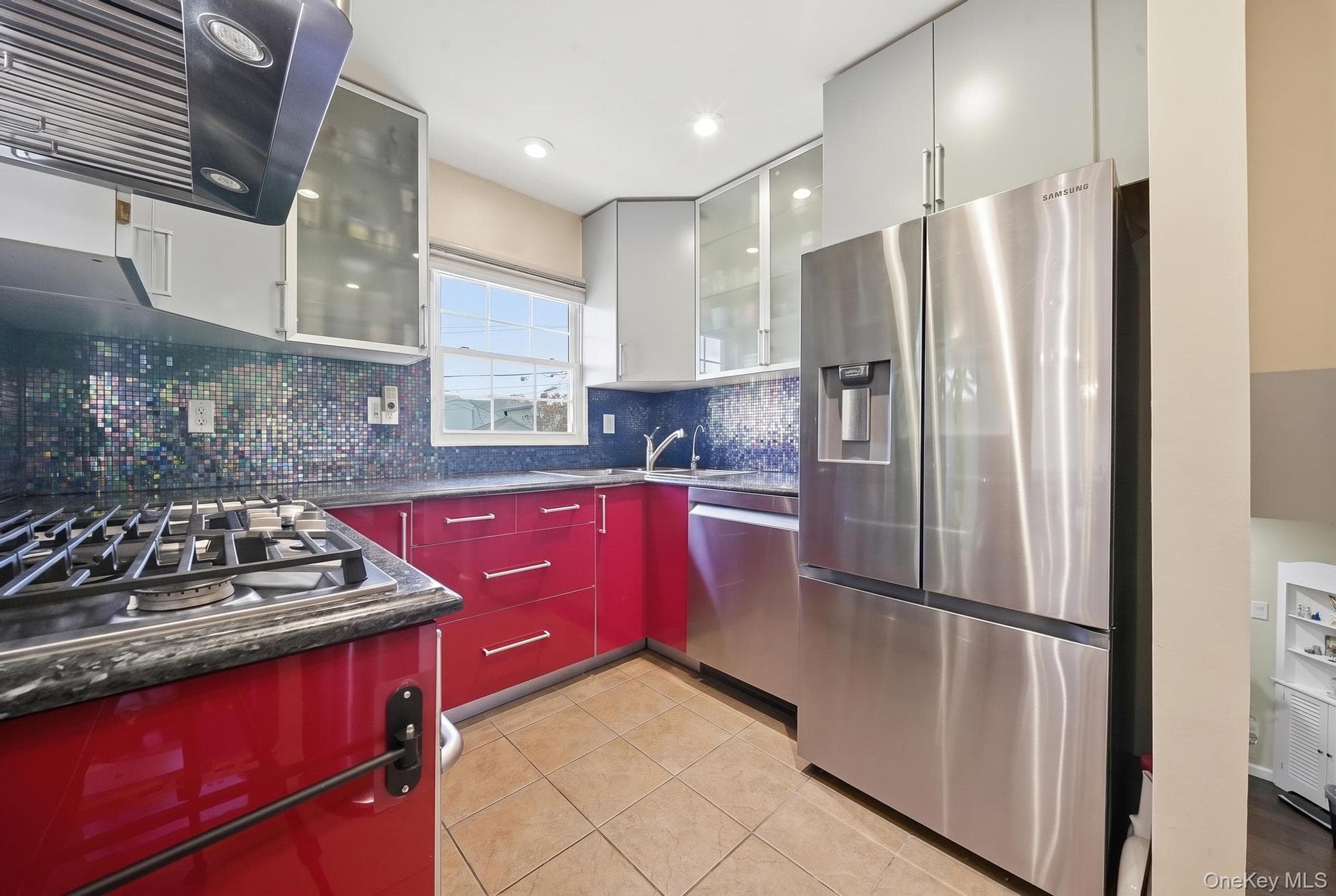 2624 Flower Street thumbnail 17