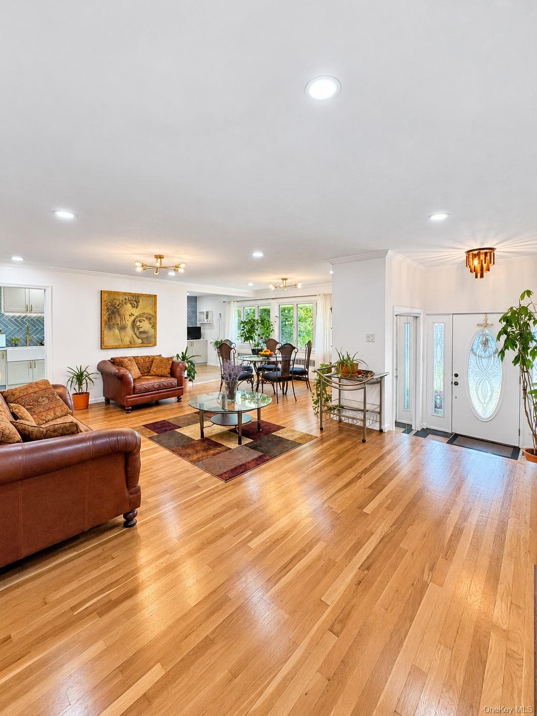 94 Massapequa Avenue, Massapequa