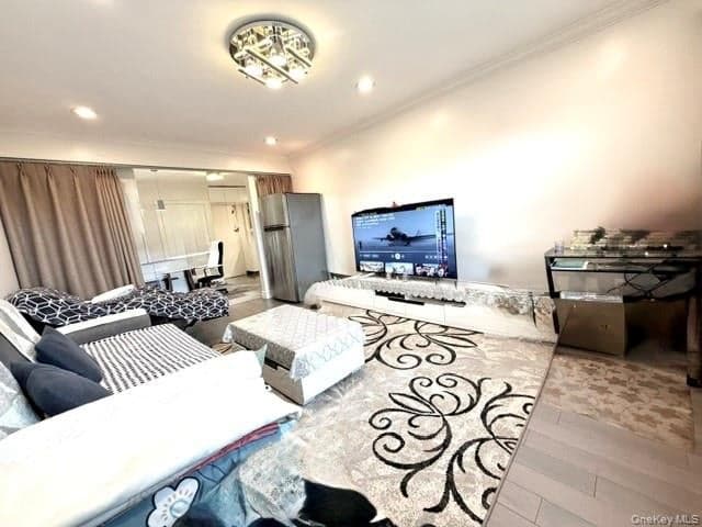73-23 210th Street Unit: 6C thumbnail 18