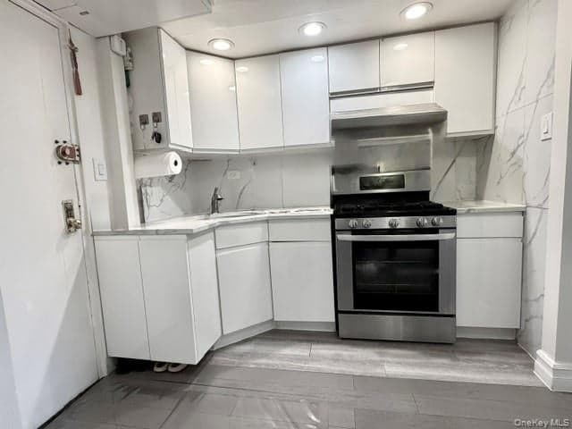 73-23 210th Street Unit: 6C thumbnail 8