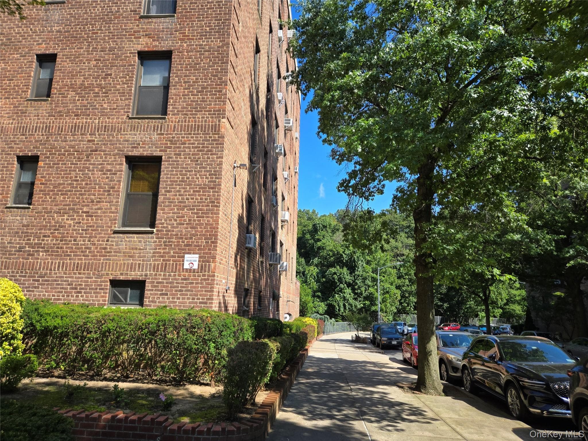 83-25 98th Street Unit: 1P thumbnail 3