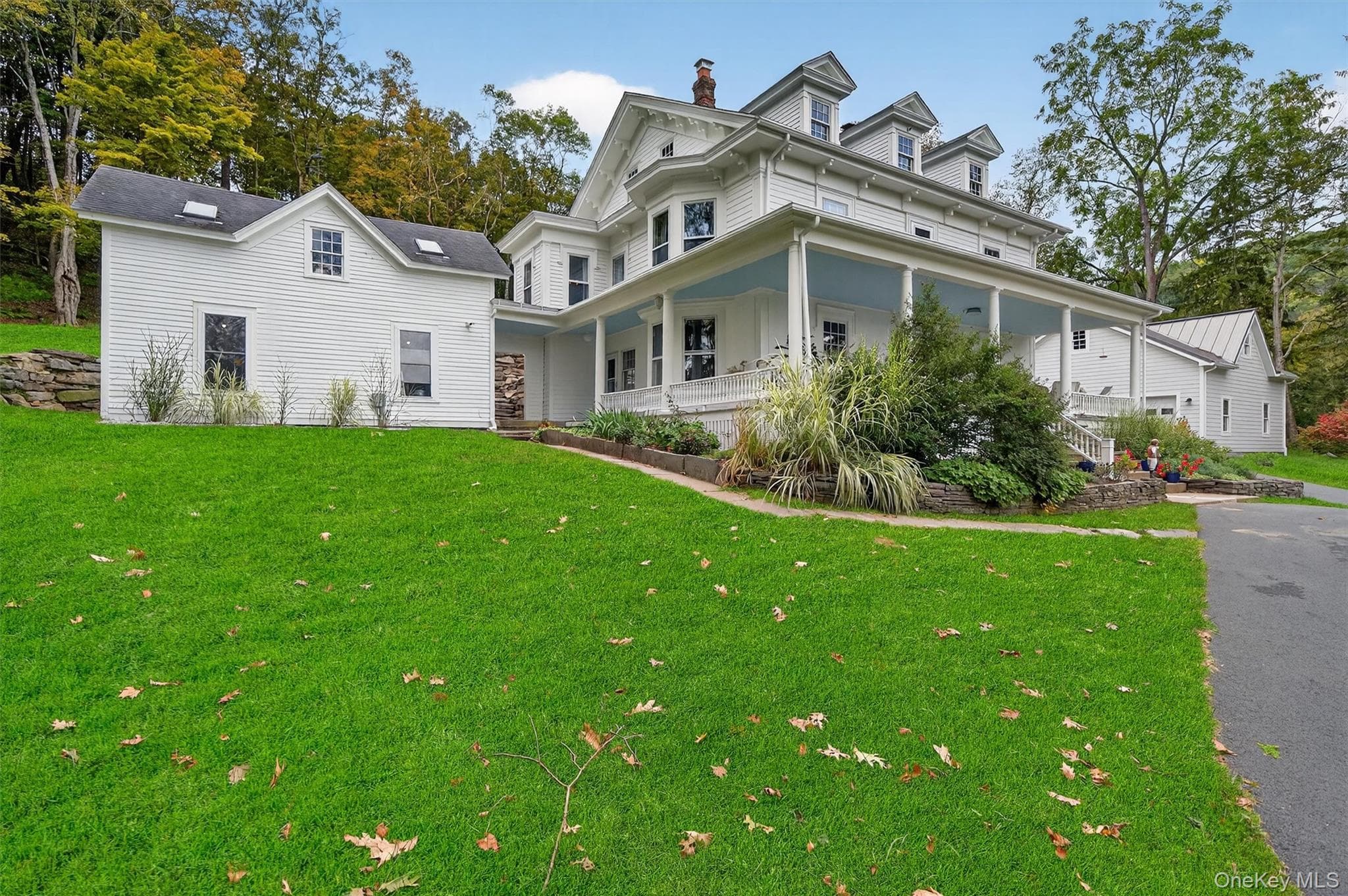 1657 River Road thumbnail 4