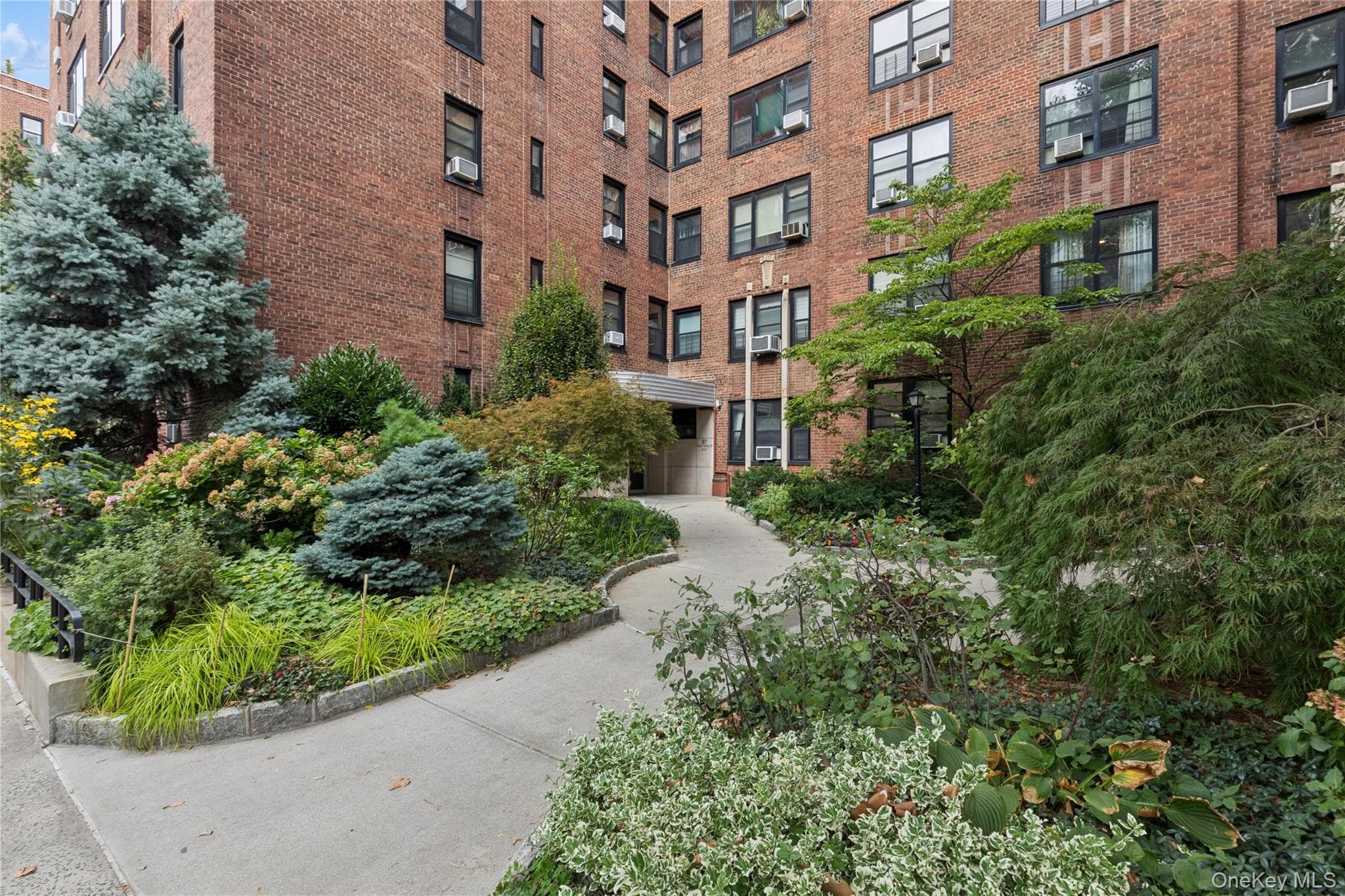 57 Park Terrace Unit: B37 thumbnail 15