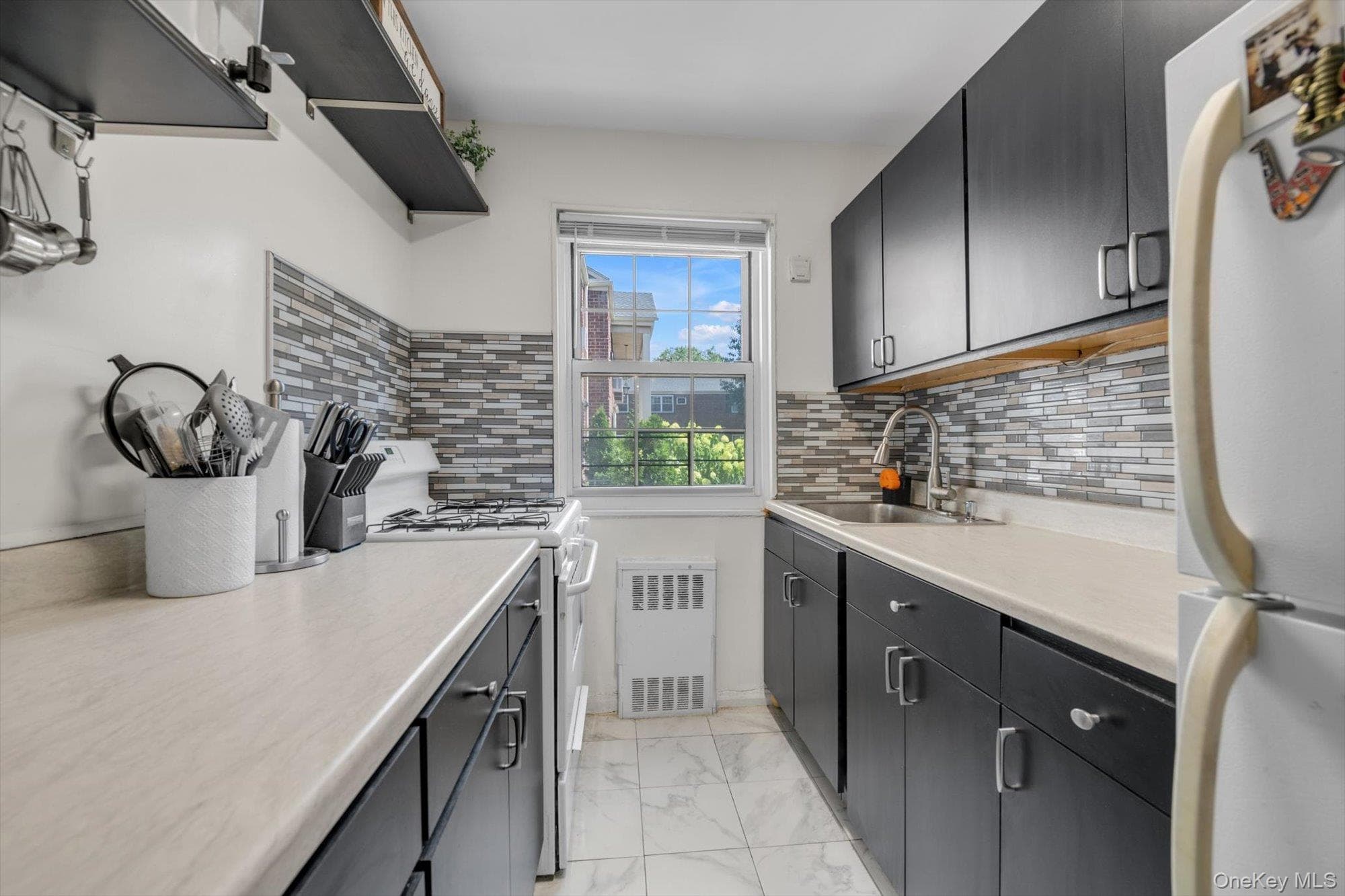 69-23 213 Street Unit: A thumbnail 5