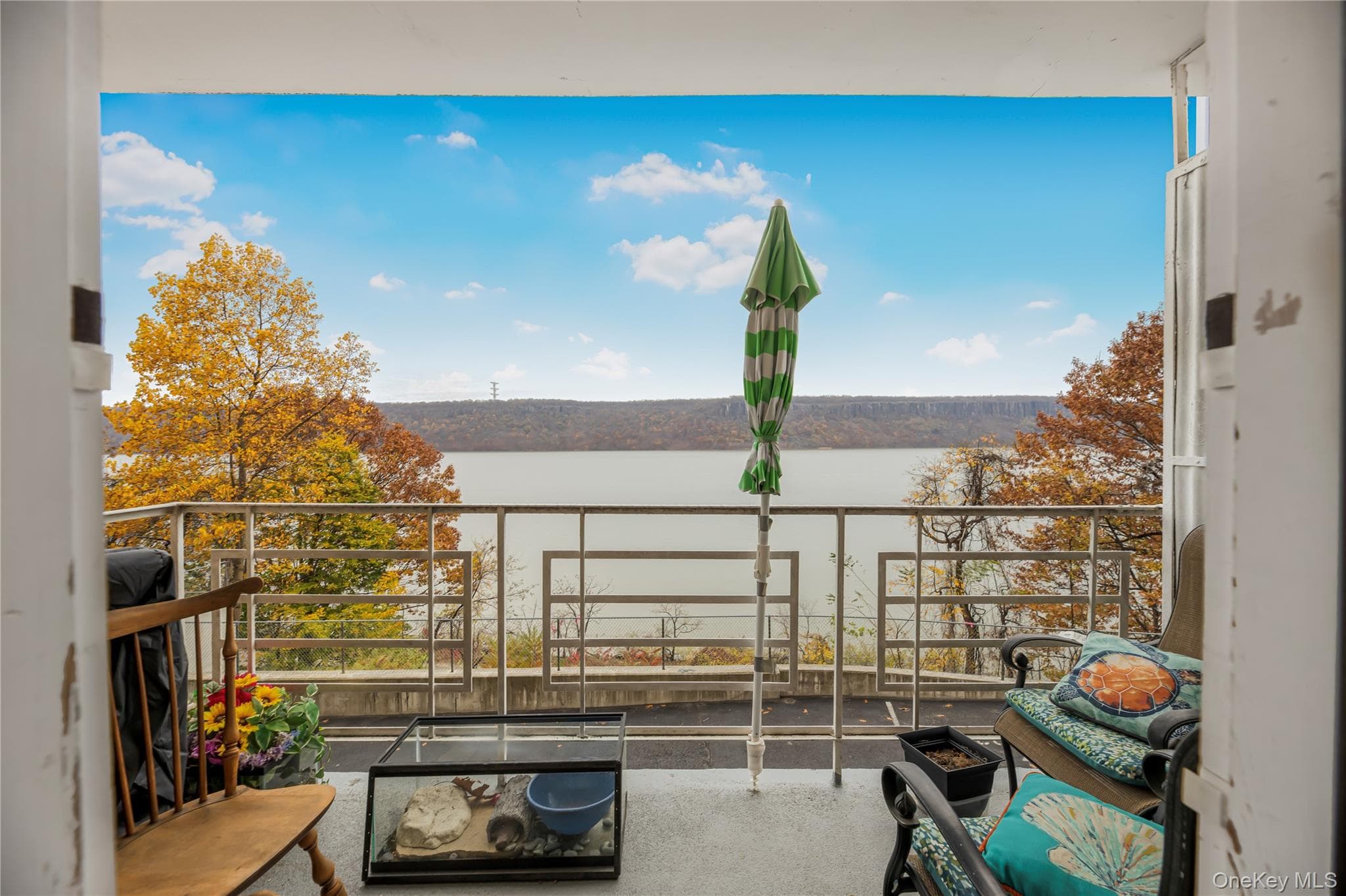679 Warburton Avenue Unit: 1M, Yonkers