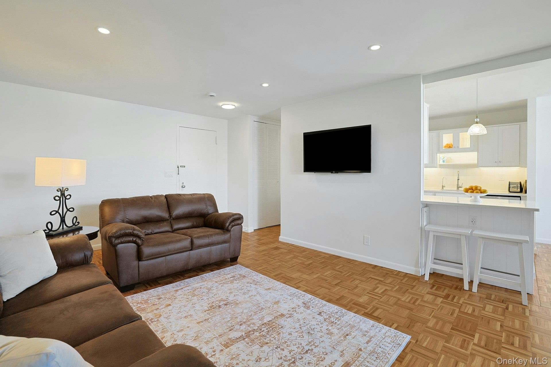 12 Old Mamaroneck Road Unit: 7F thumbnail 5
