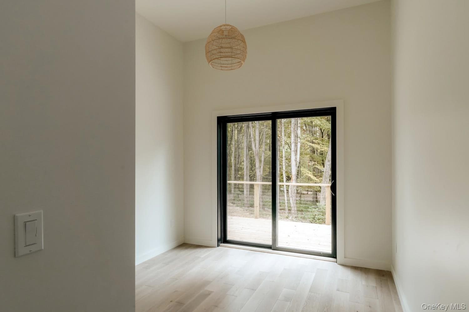 377 Hubert Road thumbnail 17