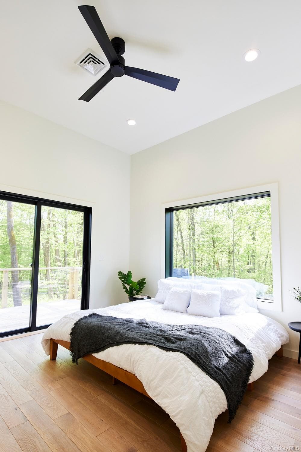 377 Hubert Road thumbnail 14