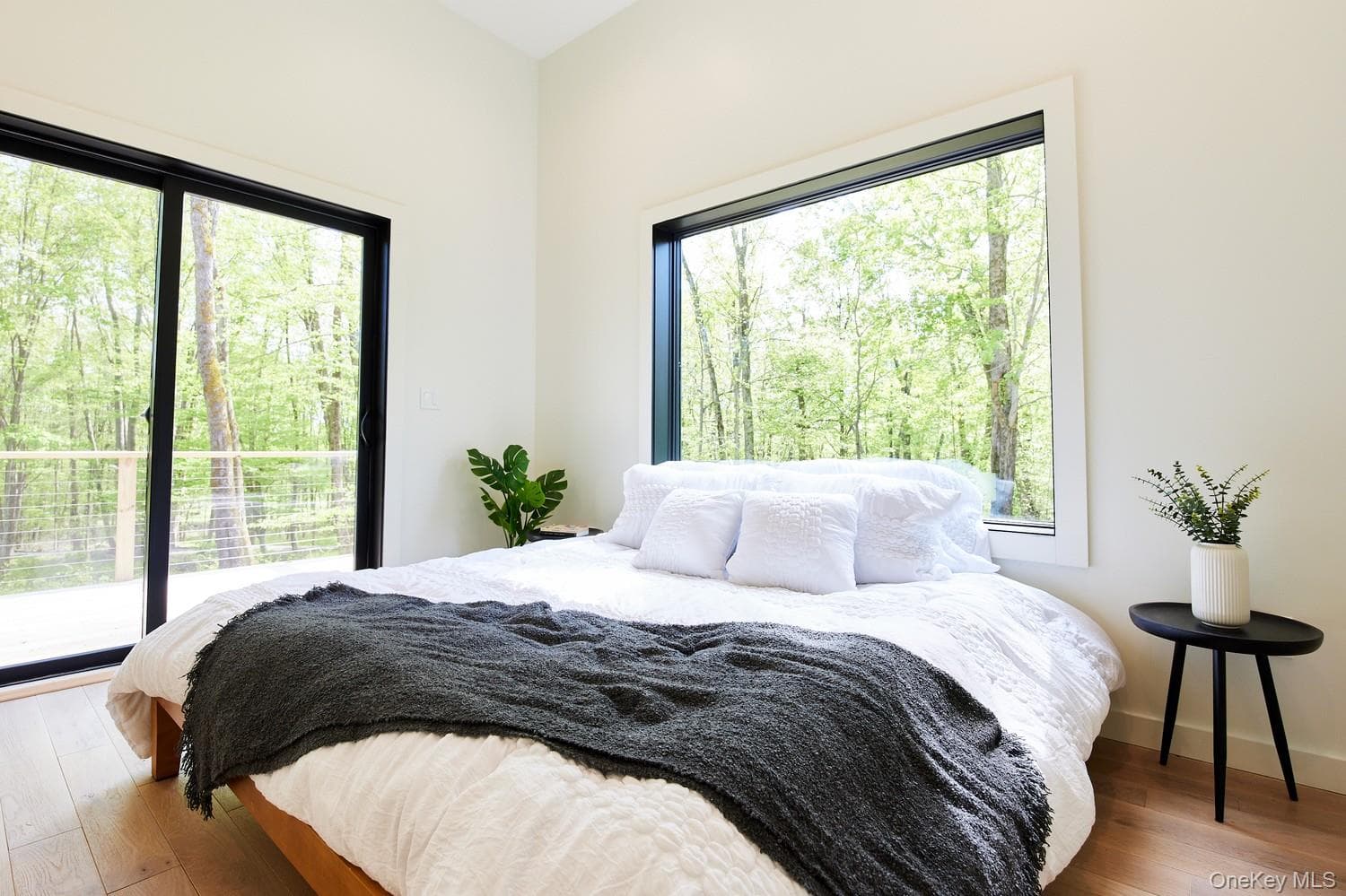 377 Hubert Road thumbnail 11