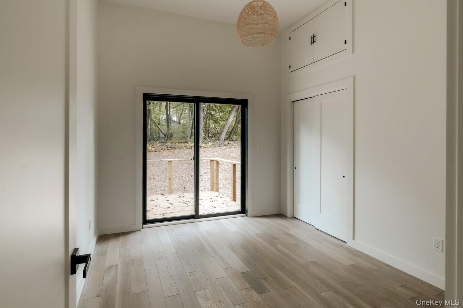 377 Hubert Road thumbnail 19