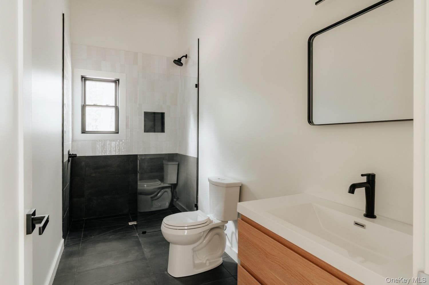 377 Hubert Road thumbnail 18