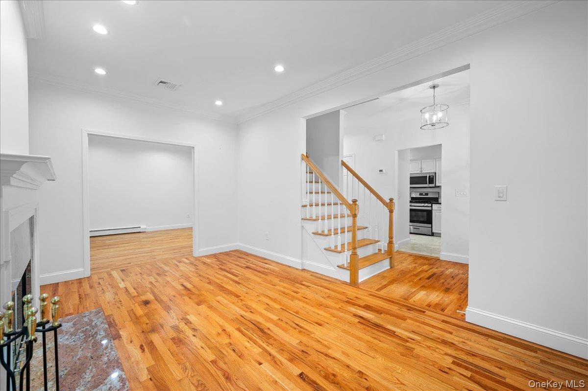 76 Smith Avenue thumbnail 16