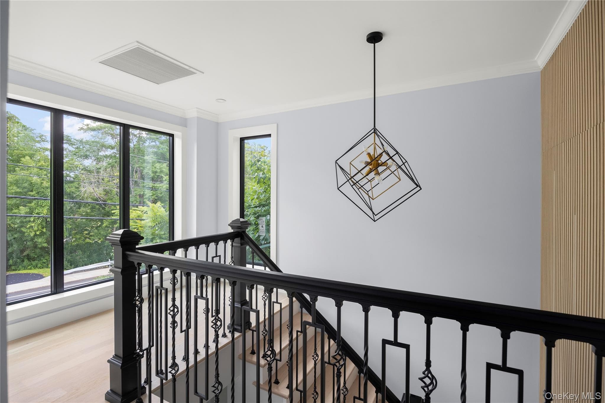 35 Harry Howard Avenue thumbnail 17