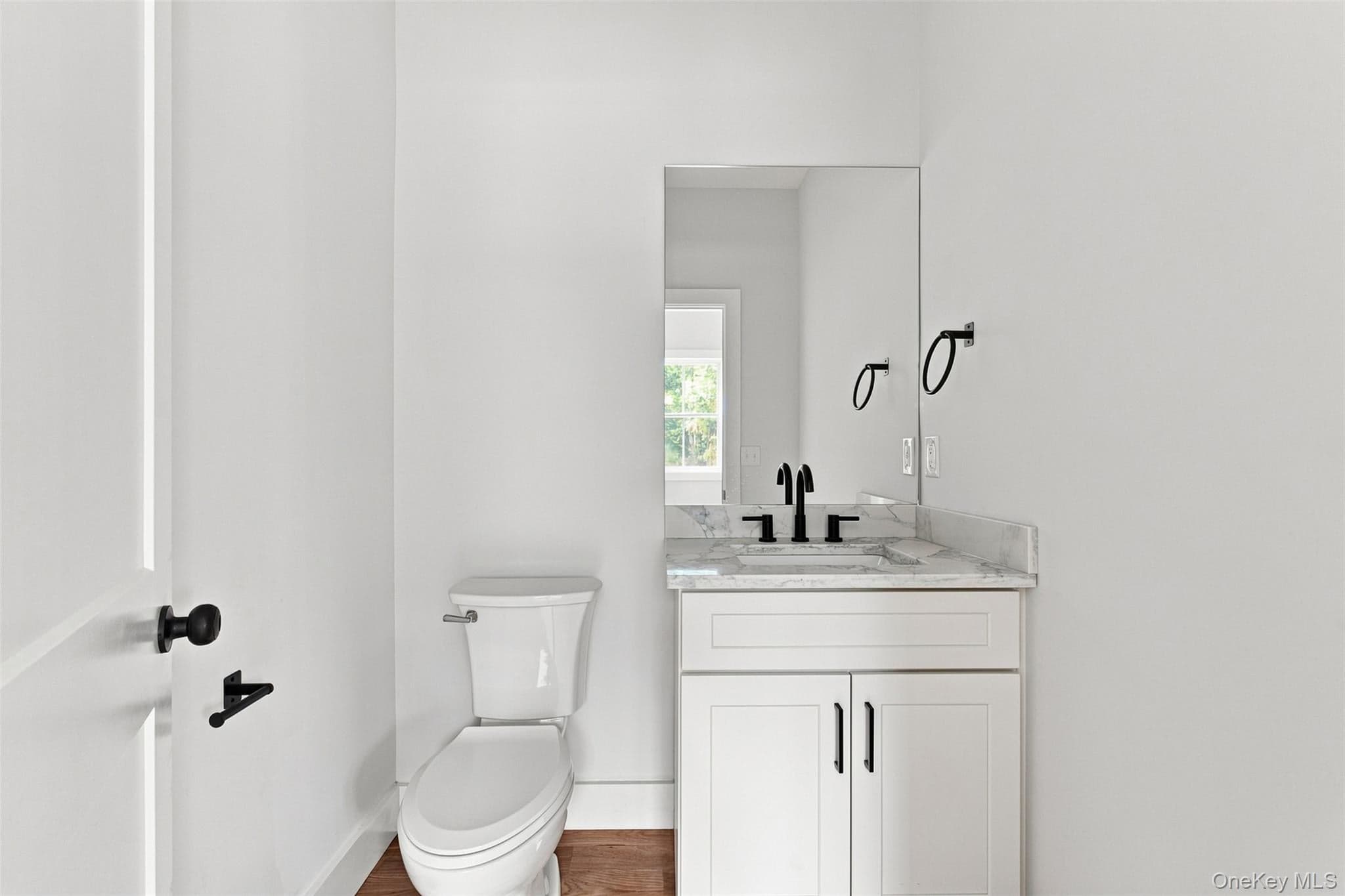 240 Mahopac Avenue thumbnail 37