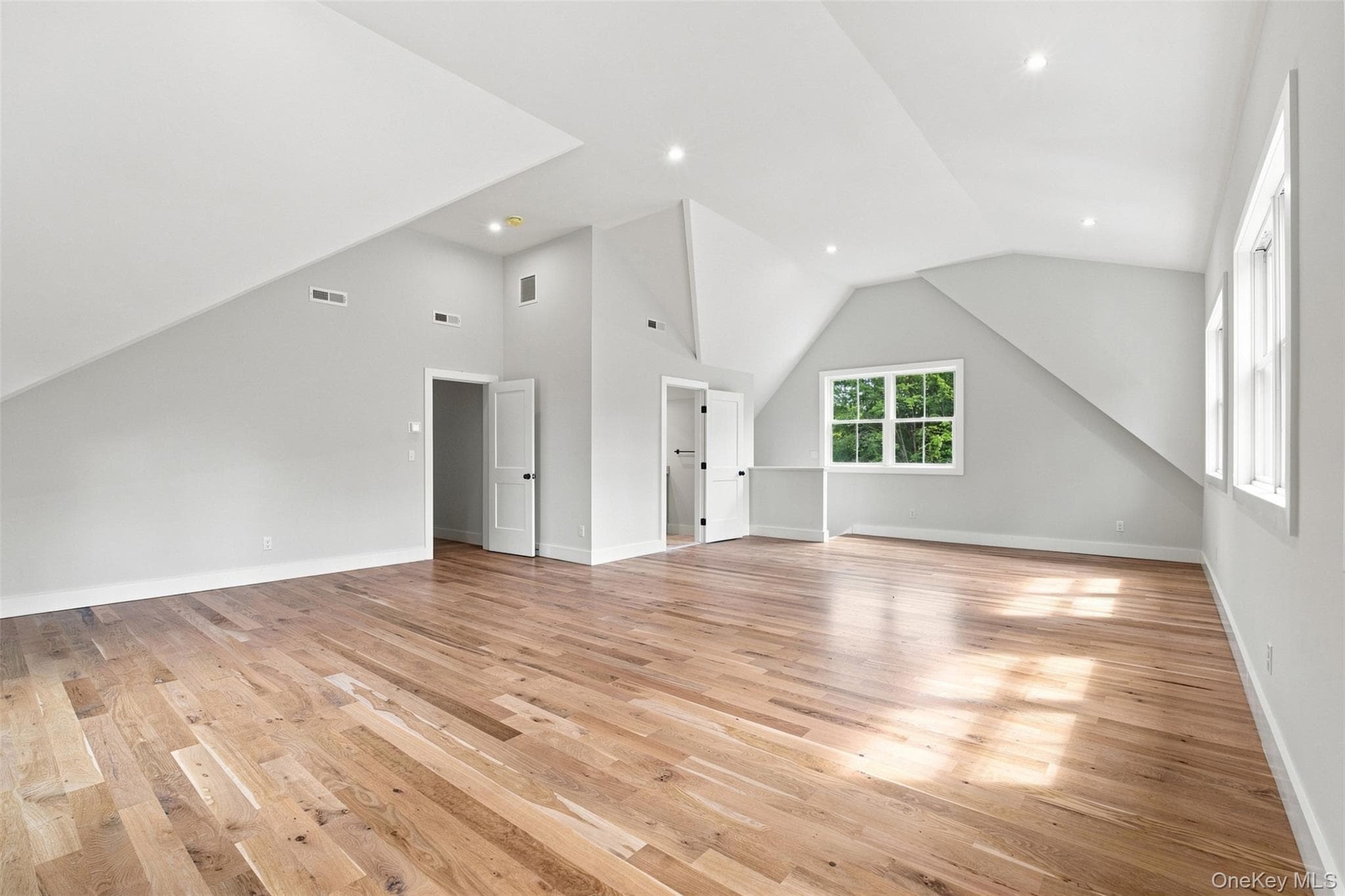 240 Mahopac Avenue thumbnail 32