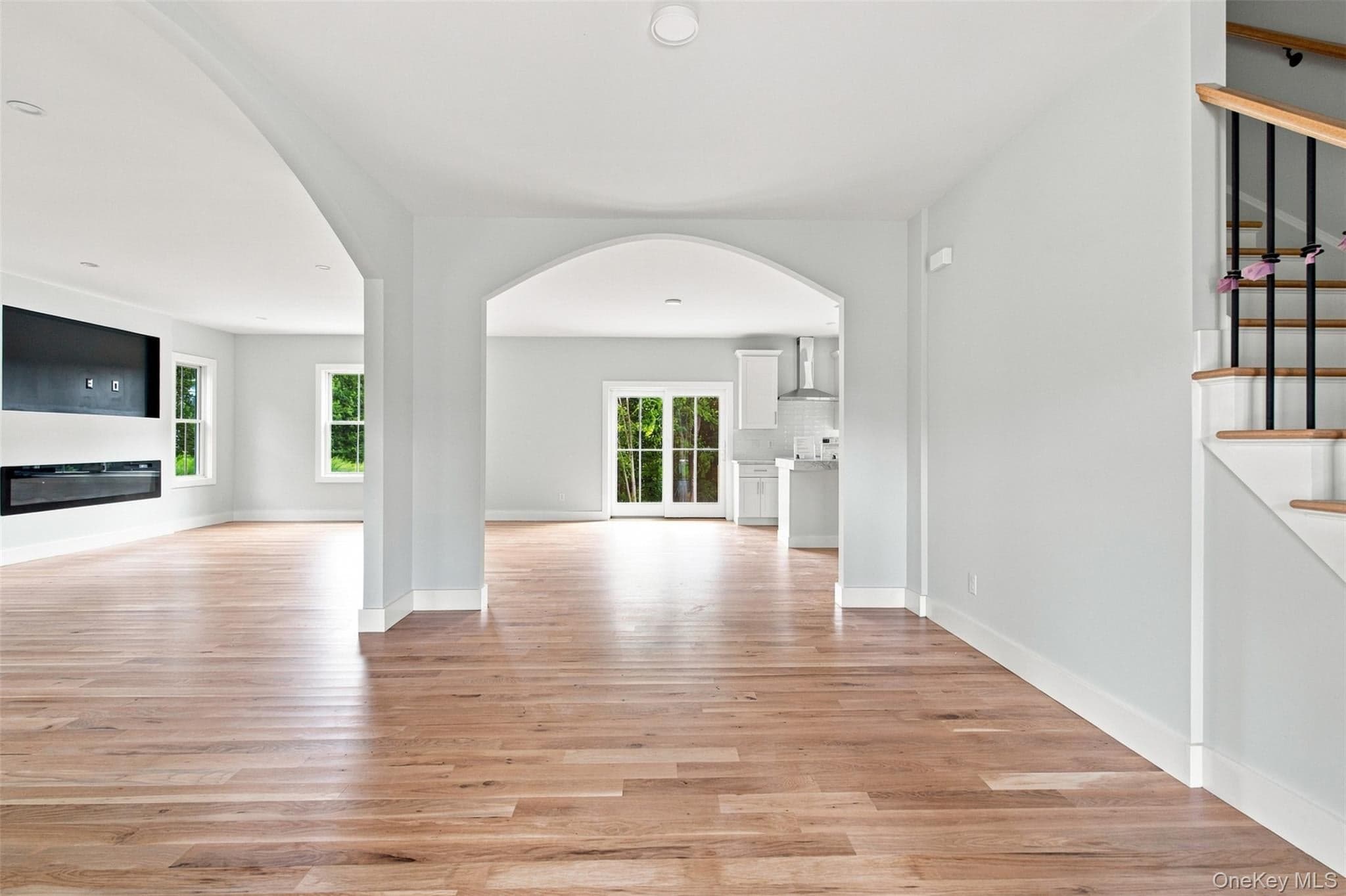 240 Mahopac Avenue thumbnail 10
