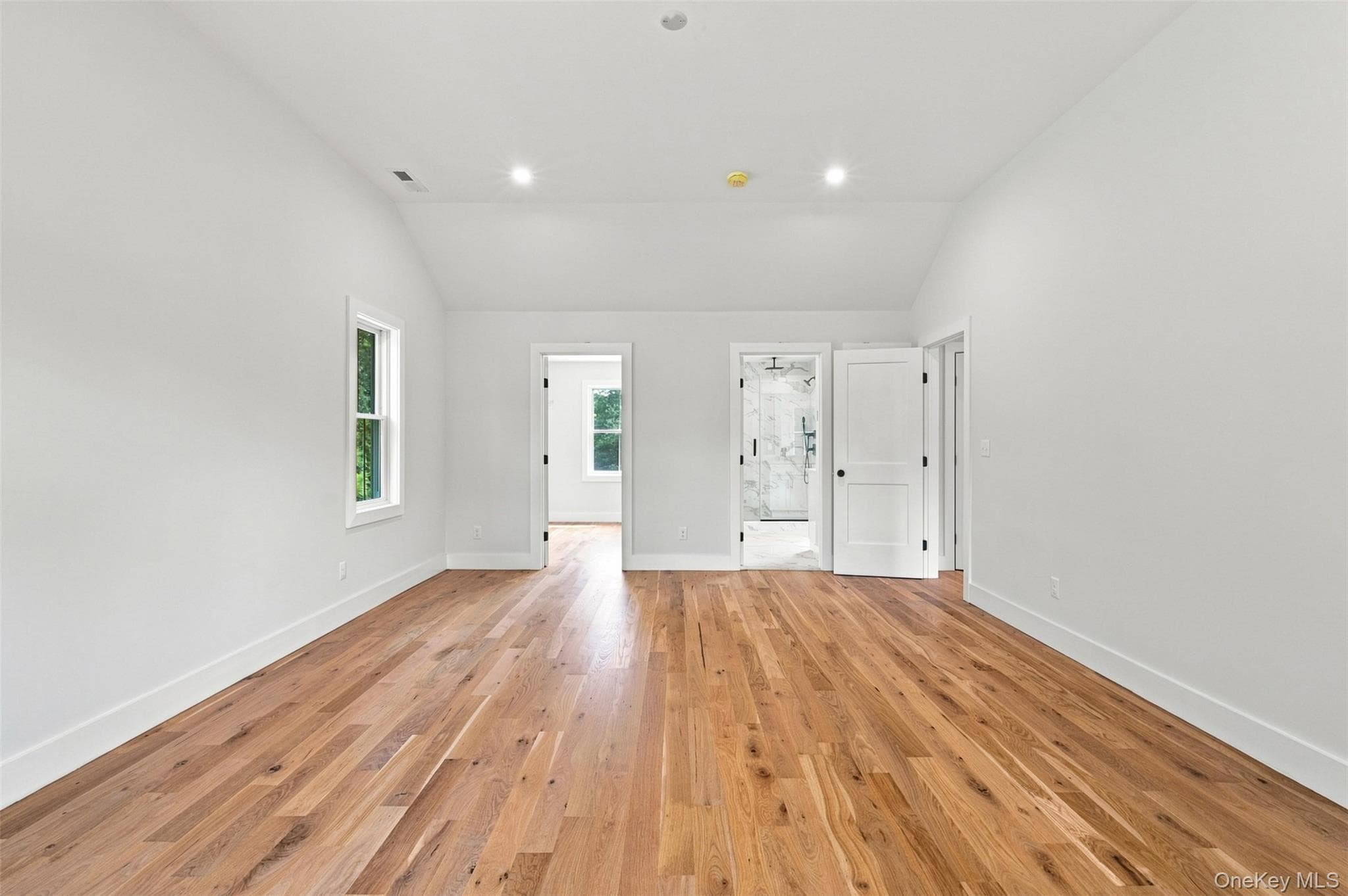 240 Mahopac Avenue thumbnail 16