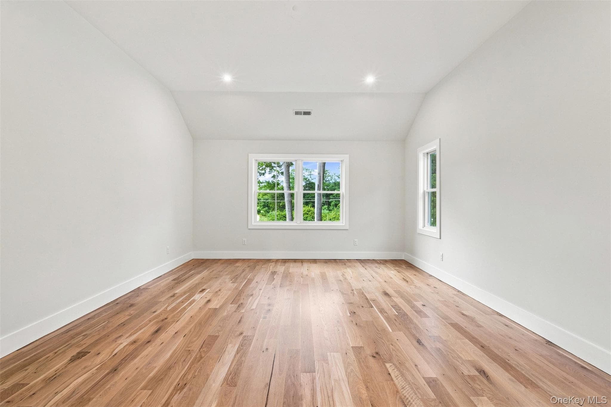240 Mahopac Avenue thumbnail 15