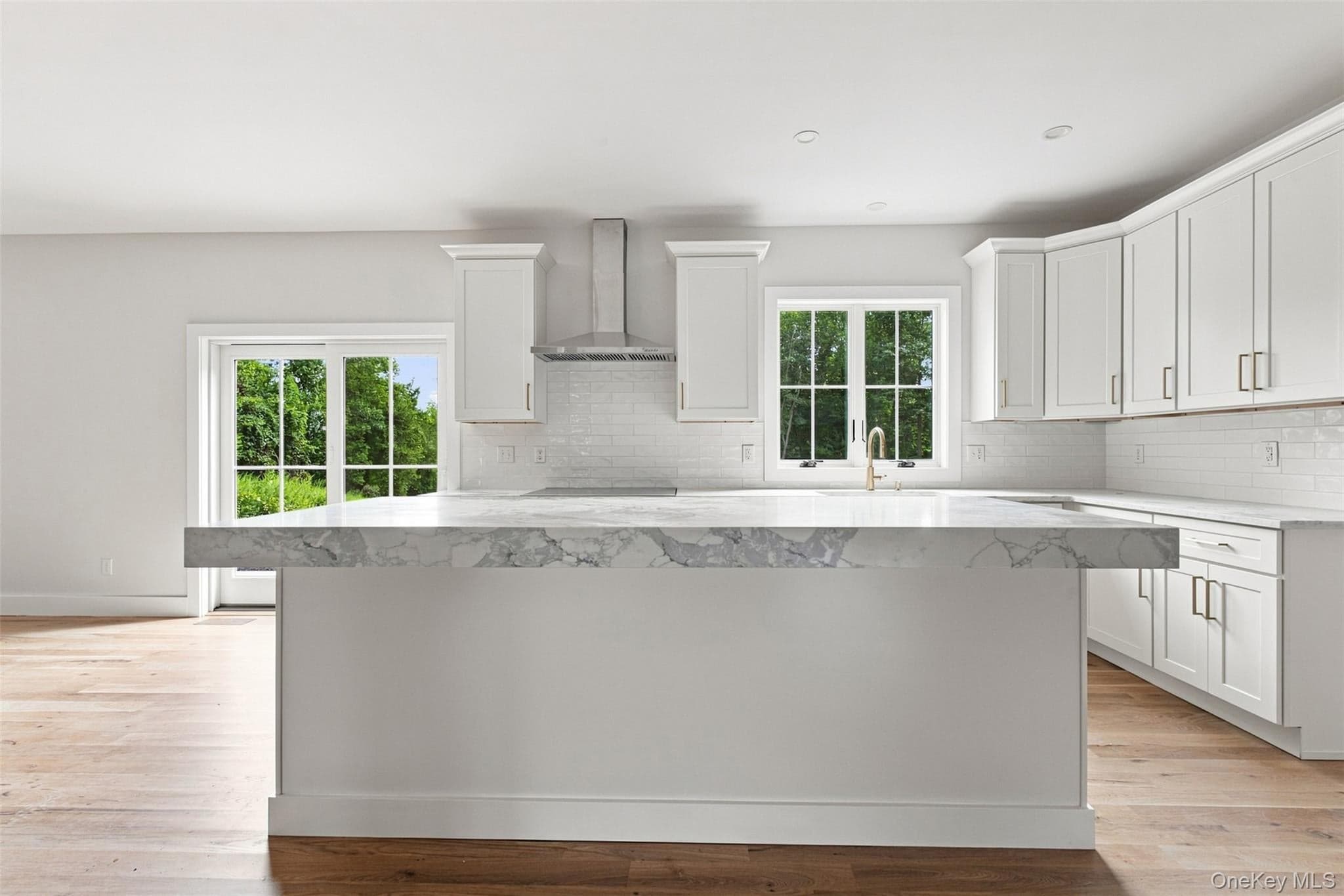 240 Mahopac Avenue thumbnail 7