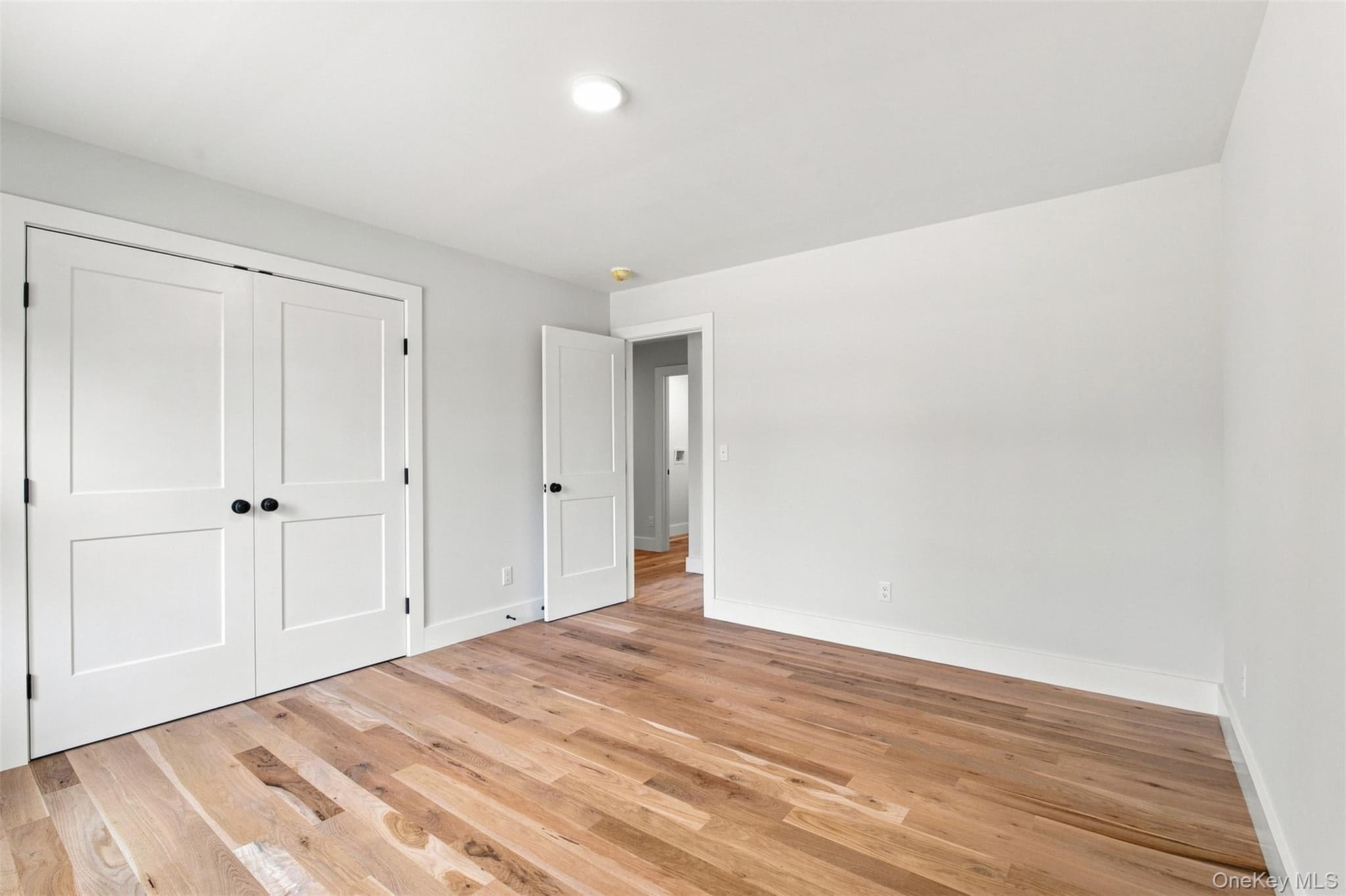 240 Mahopac Avenue thumbnail 28