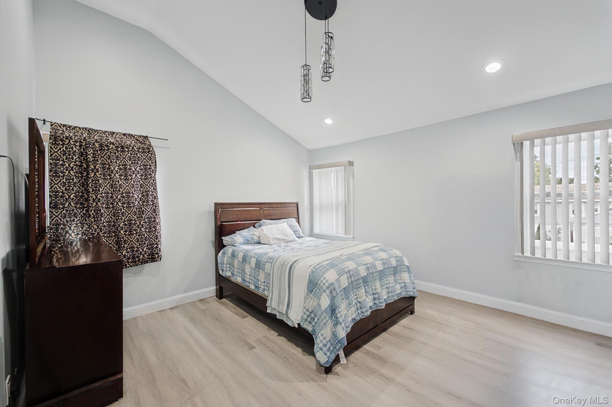 1575 Prospect Avenue thumbnail 13