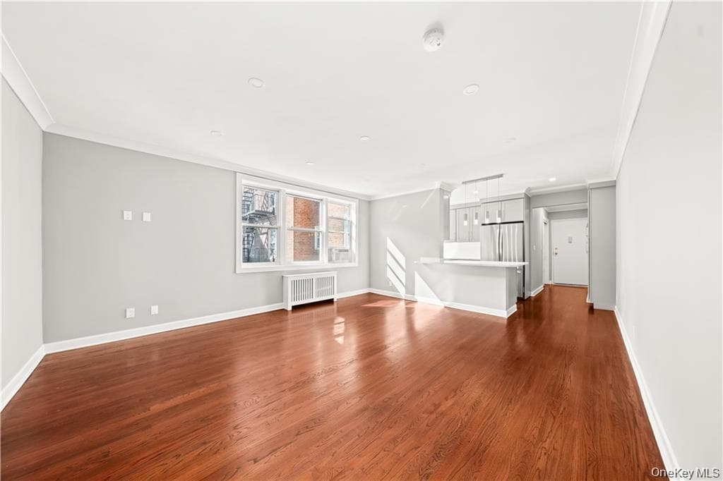 1133 Midland Avenue Unit: 4B thumbnail 6
