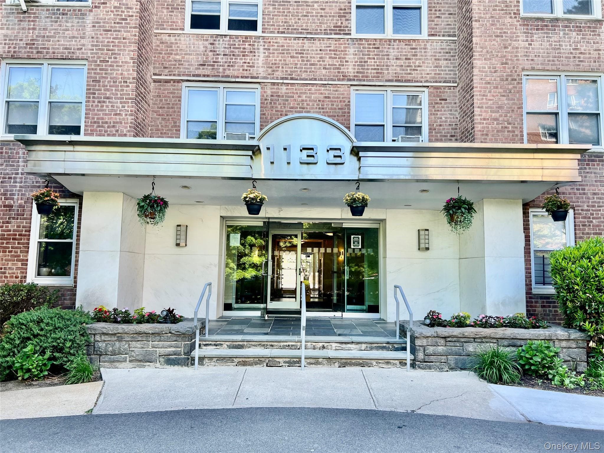 1133 Midland Avenue Unit: 4B, Bronxville