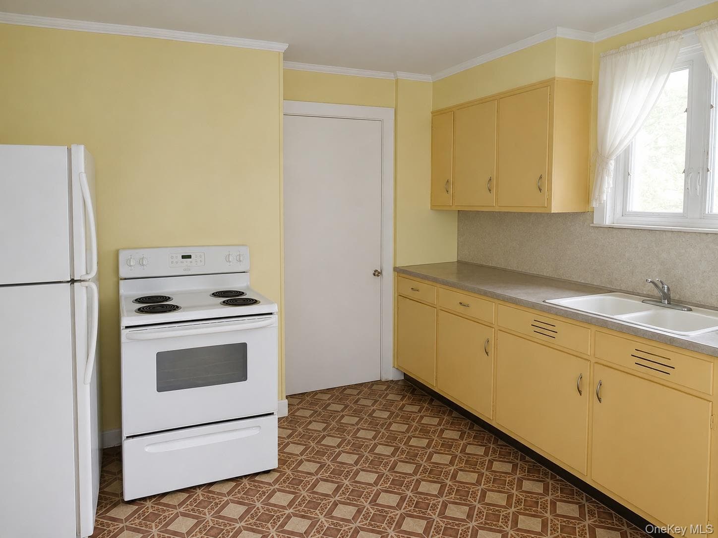 15 Cora Avenue thumbnail 10