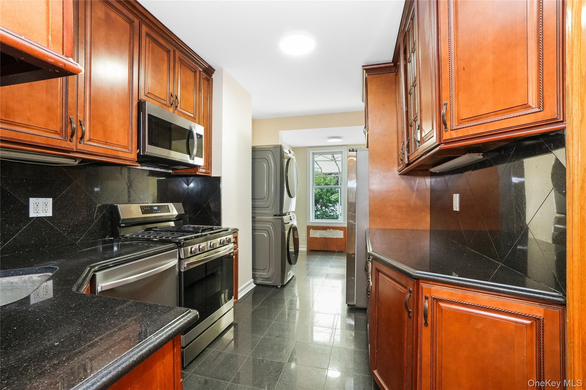 85-25 56th Avenue thumbnail 9