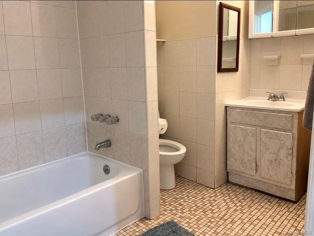 111-16 43rd Avenue thumbnail 23