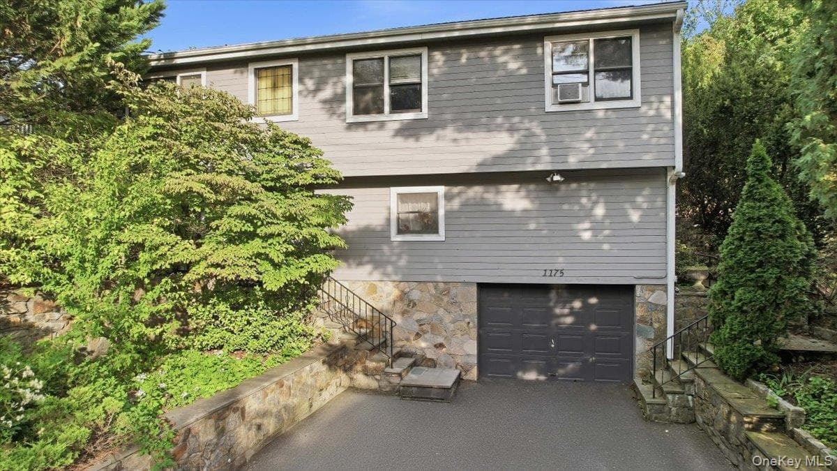 1175 Mamaroneck Avenue thumbnail 2