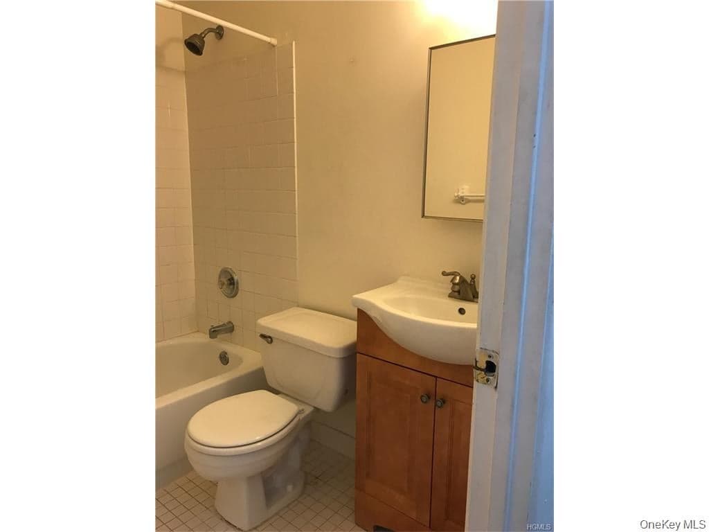 2226 Norton Avenue thumbnail 23