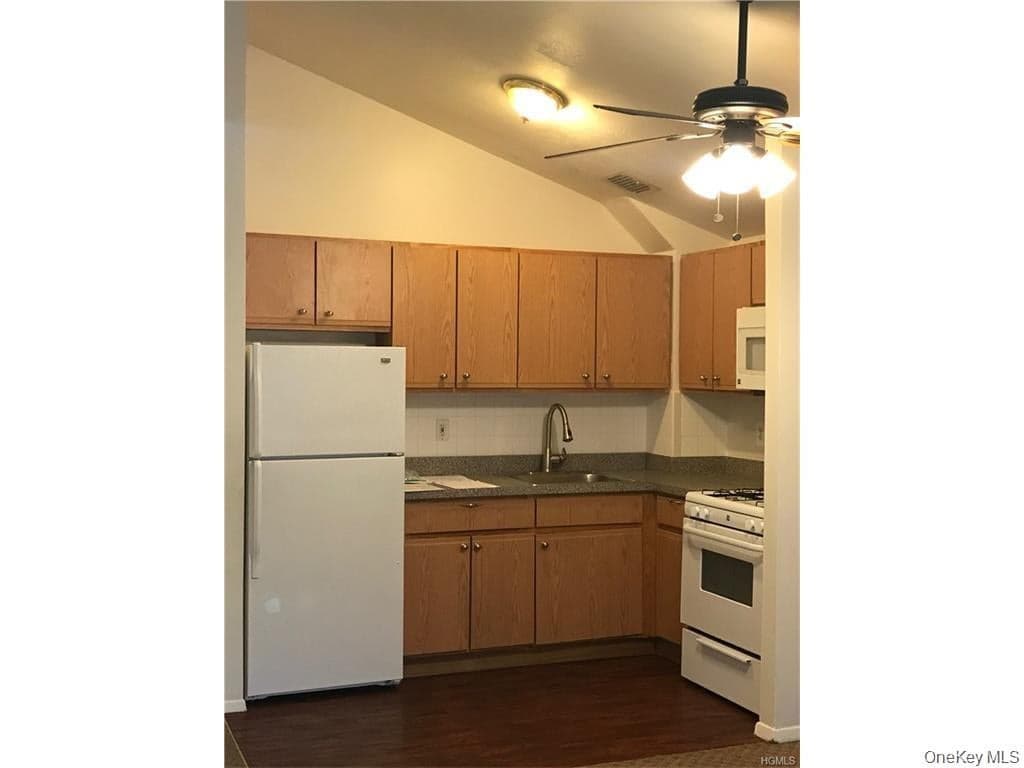 2226 Norton Avenue thumbnail 21