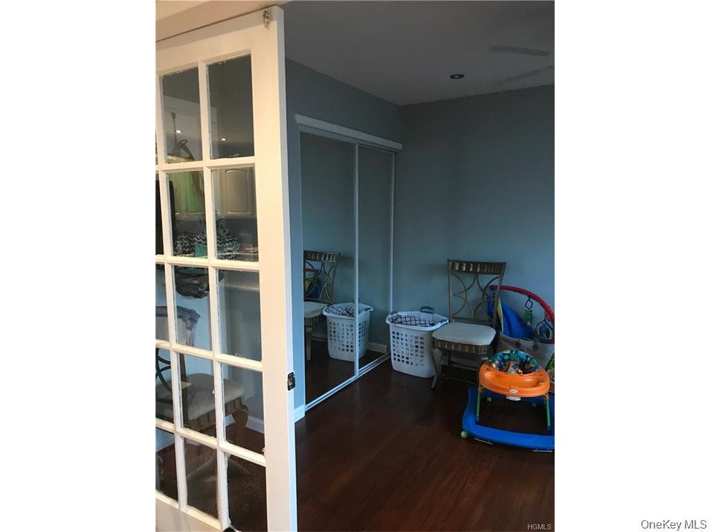 2226 Norton Avenue thumbnail 7