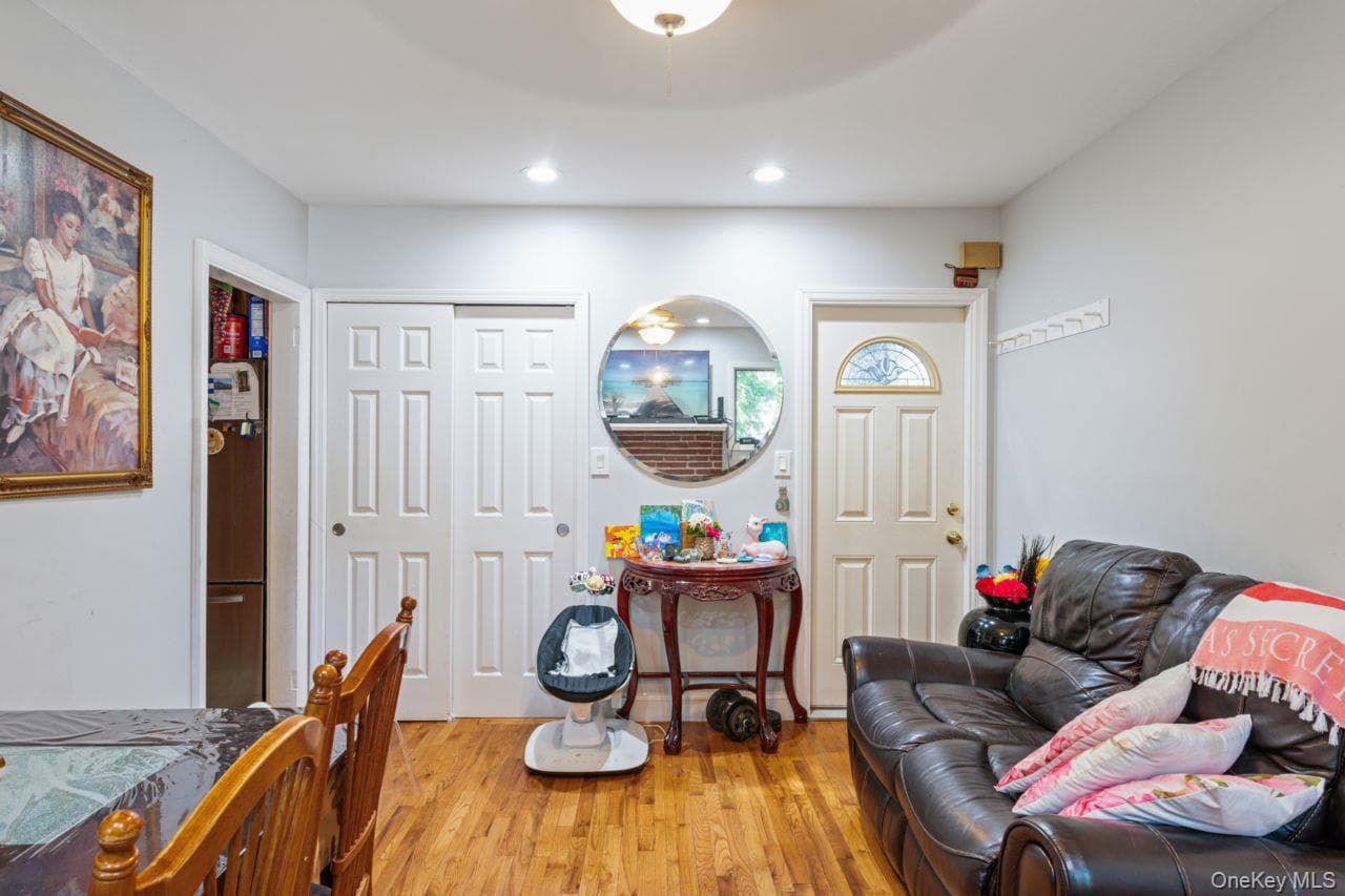 6 Forest Avenue thumbnail 16