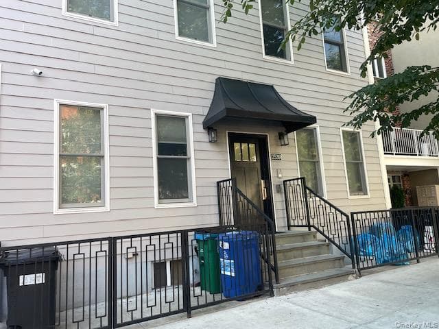 25-39-38 Street St, Astoria