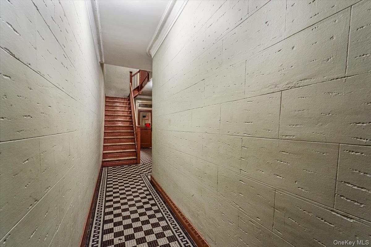 32-10 82nd Street thumbnail 4