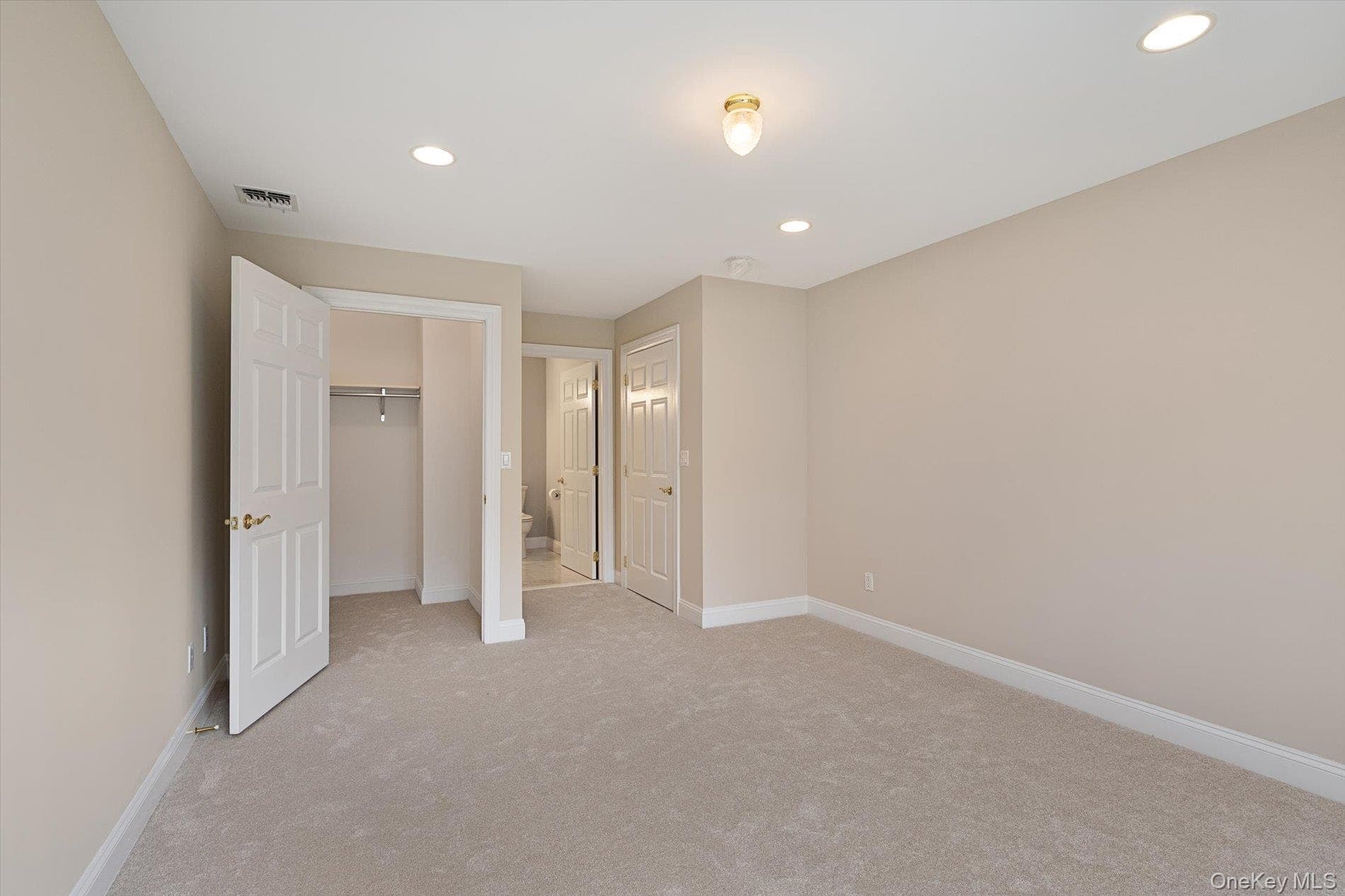 991 Madeira Boulevard thumbnail 9