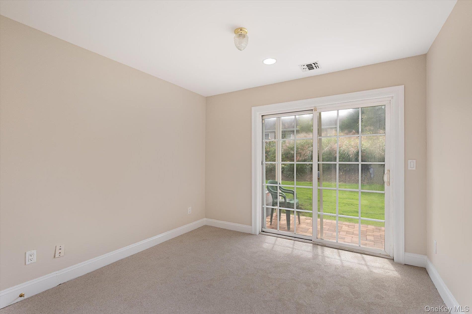 991 Madeira Boulevard thumbnail 11