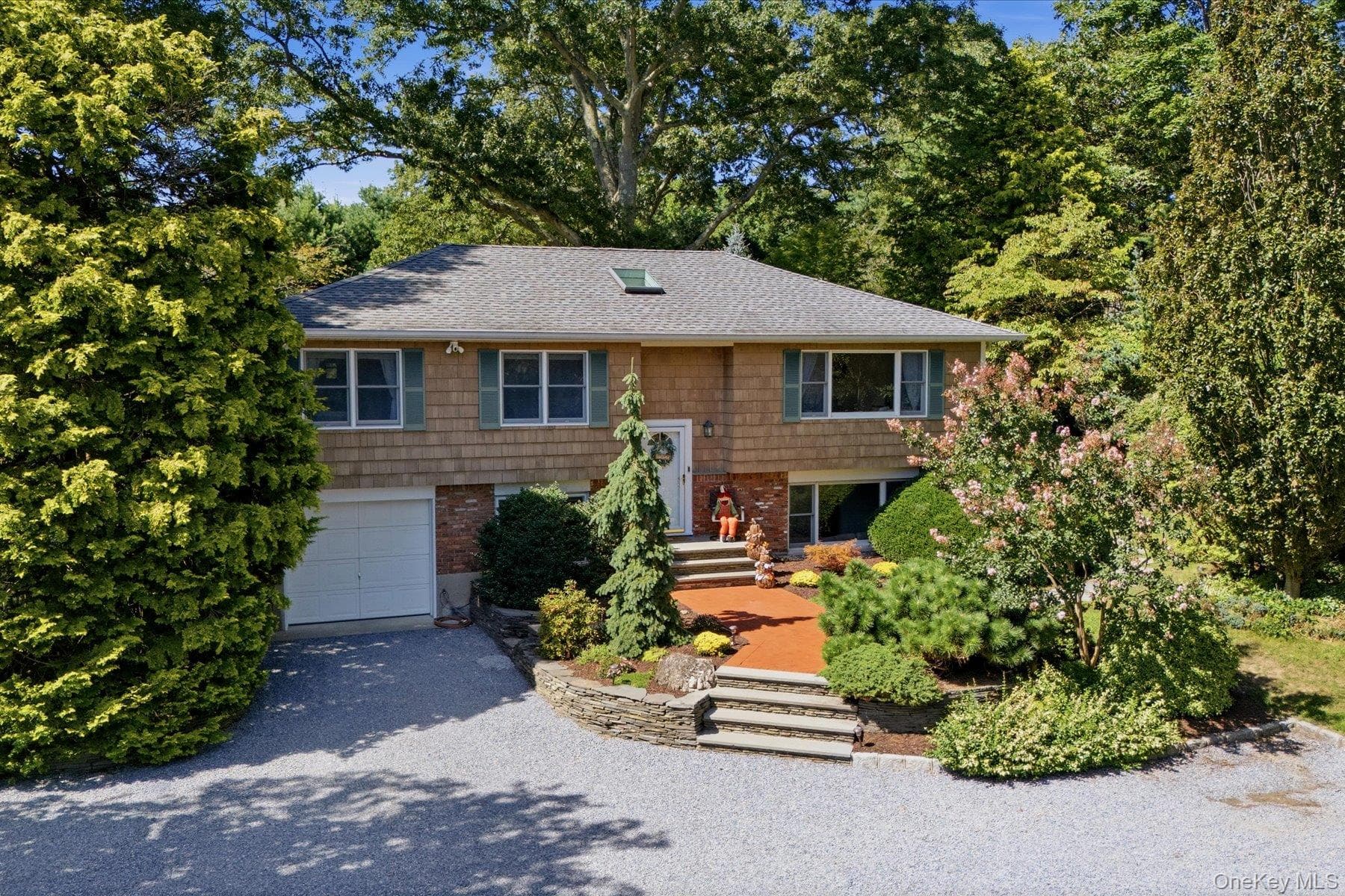 772 Pulaski Road, Greenlawn