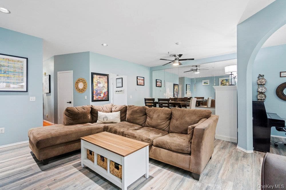 824 Birchwood Park Drive thumbnail 7